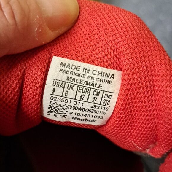 Reebok gray and red shoes size 9 - Picture 5 of 5